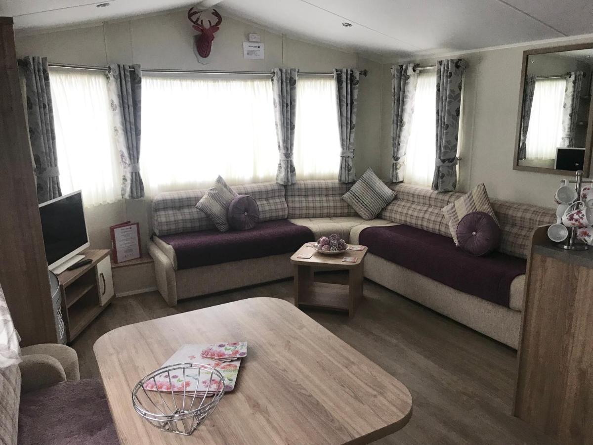 3 Bedroom Self-Catering Holiday Home Stepps ภายนอก รูปภาพ