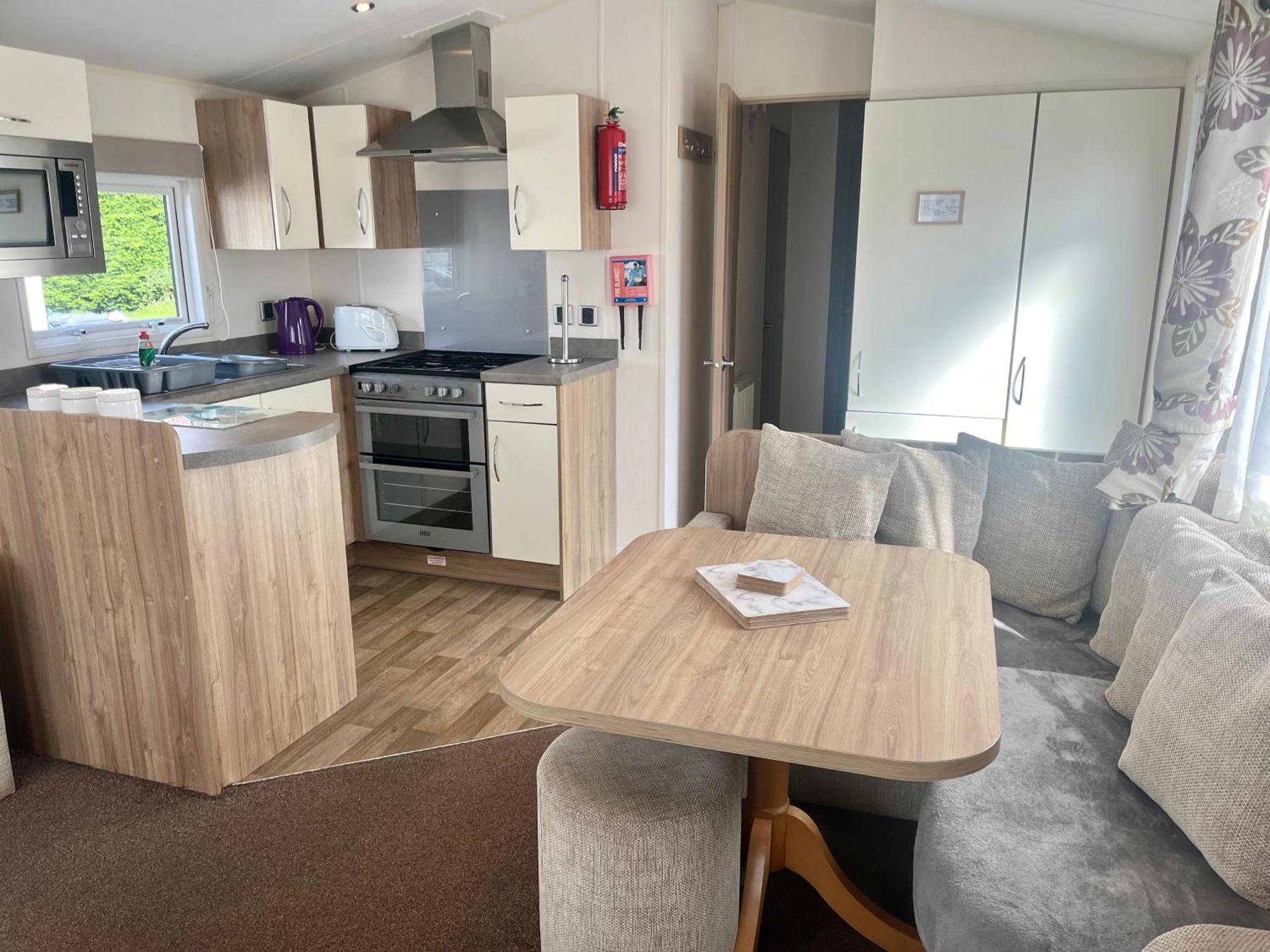 3 Bedroom Self-Catering Holiday Home Stepps ภายนอก รูปภาพ